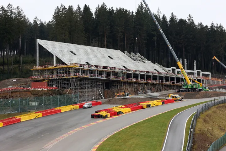 eau rouge raidillon 24h spa ewc motos 1