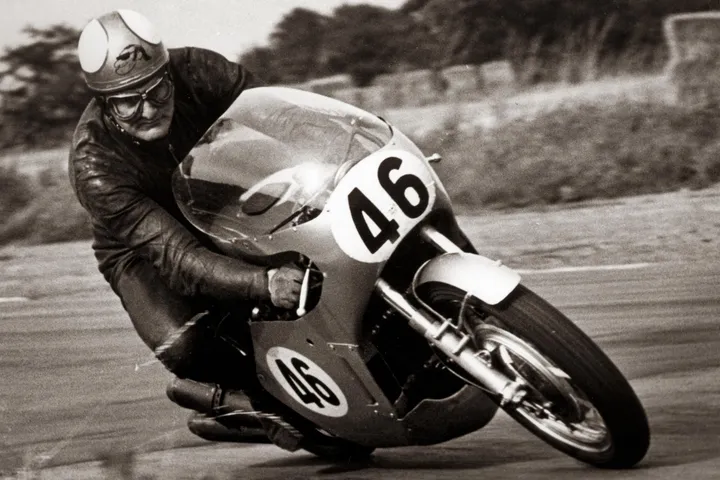 hailwood 58gallery full top fullscreen