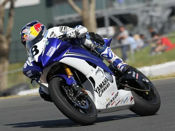Vittorio Iannuzzo (31) unico pilota italiano al via del British Superbike