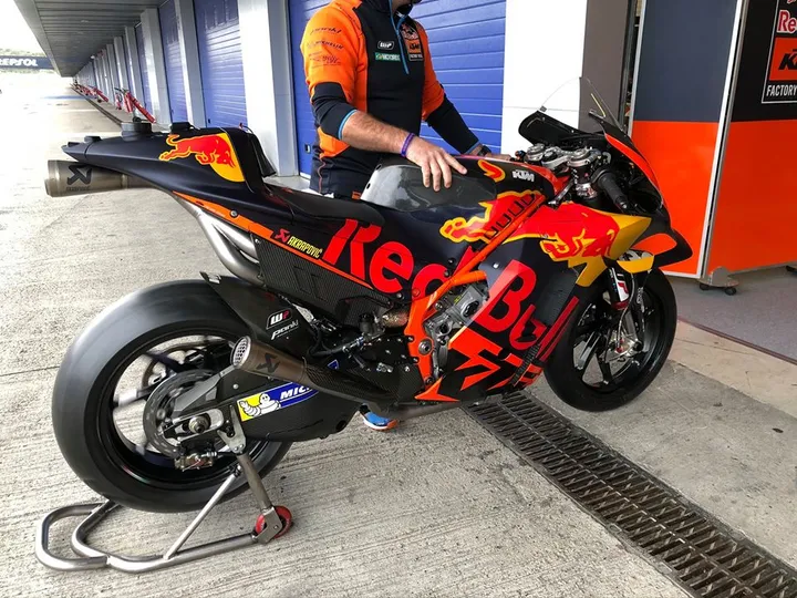 ktm win brno 2 7