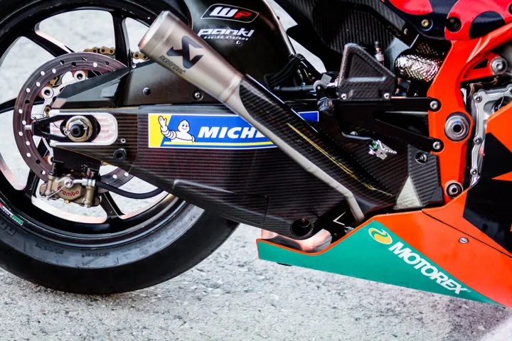 motogp ktm 2019 swingarm 1536x1024