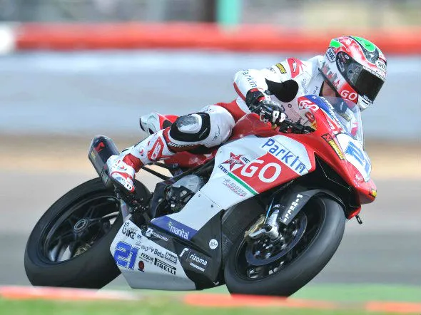 mv agusta supersport silverstone 2013 2