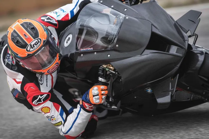 BMW M1000RR
