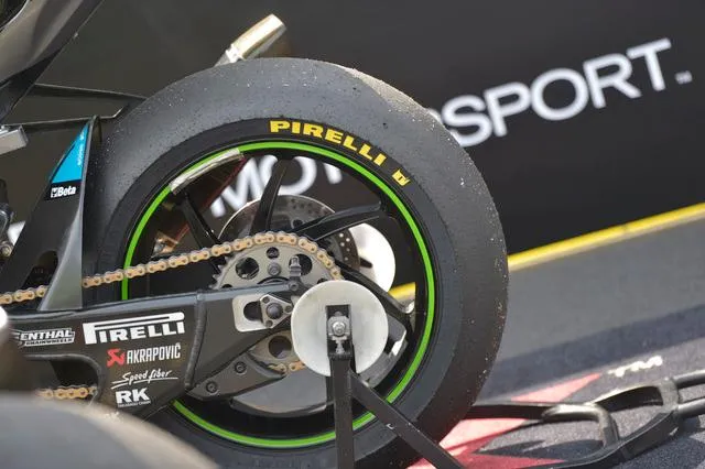 pirelli diablo superbike
