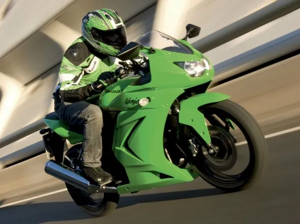 Jordan Szoke (BMW) per la 2&deg; volta campione canadese SBK