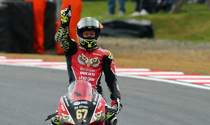 Sul podio Bobby Fong (50)