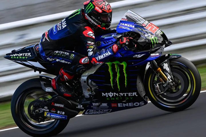 technique yamaha m1 quartararo 10
