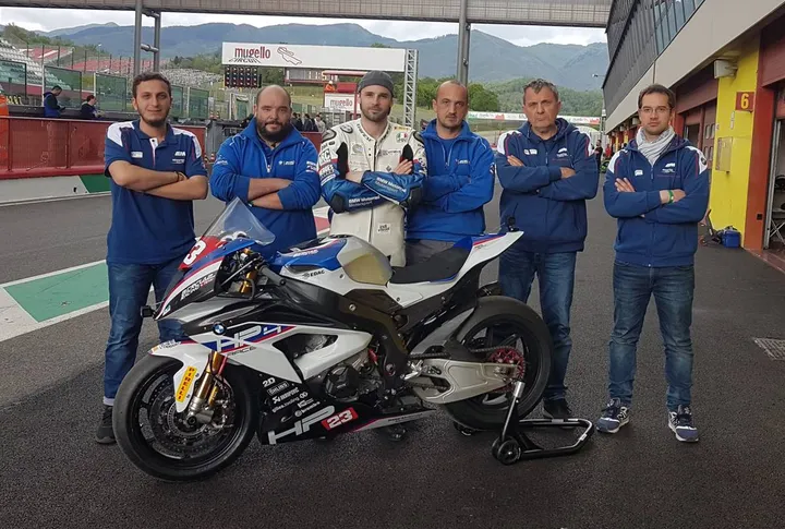 BMW HP4