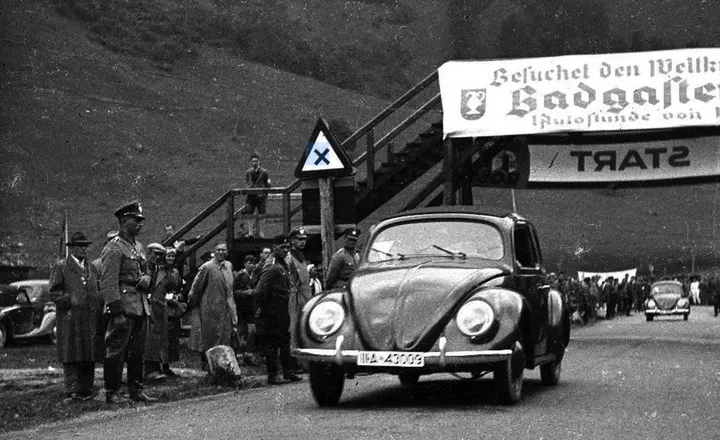 1938: Ferdinand Porsche with the Beetle