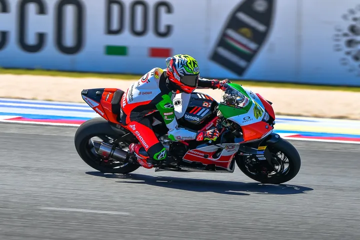 Superbike Misano: Axel Bassani terzo tempo nel warm up