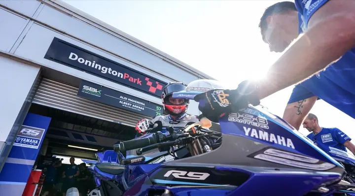 Supersport Donington: Albert Arenas second in Race 1