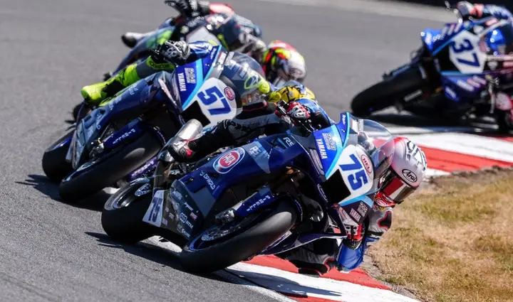 Supersport Donington, Race 2: Albert Arenas, another second place