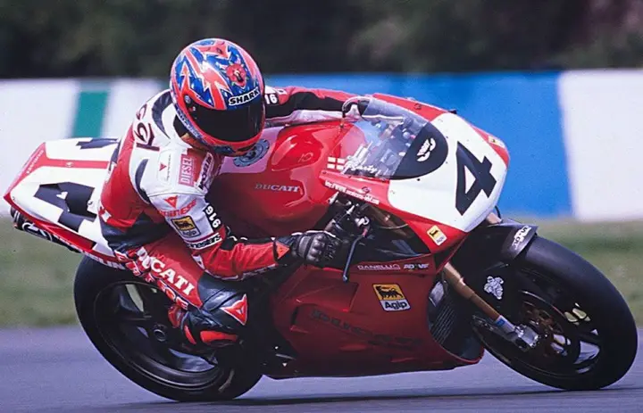 Storie di Moto: Carl Fogarty iridato 1997