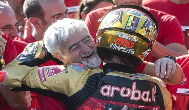 MotoGP: Gigi Dall'Igna festeggia con Nicolò Bulega