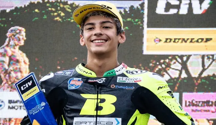 Edoardo Savino è campione d'Italia Moto4