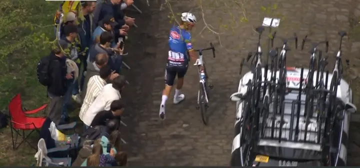 Van der Poel furou duas vezes em Arenberg