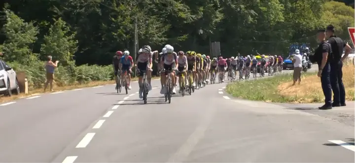 UAE Team Emirates - XRG controlled the peloton for most of the stage, never allowing the breakaway riders to build an advantage of more than a minute and a half, while gradually reducing the peloton to just 39 riders.