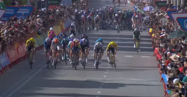 Brennan (right) trying to gain positions in the final sprint