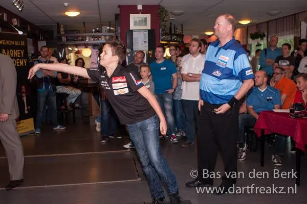 Gian van Veen tegen Barney in Delft 2014