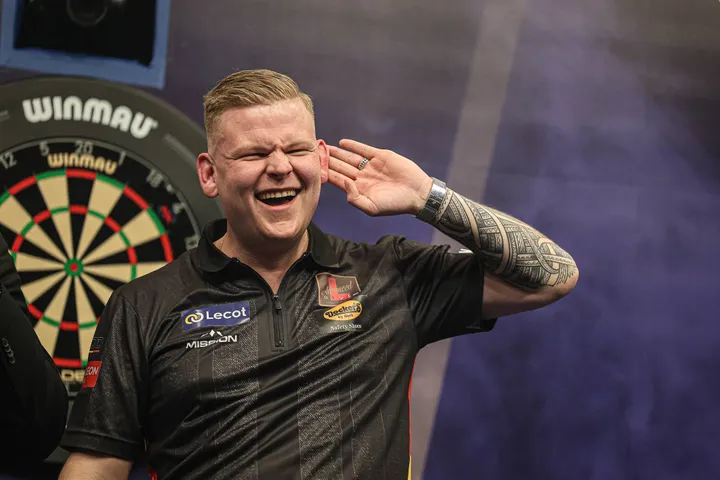 Mike De Decker bereikte begin deze maand voor eigen volk de finale op het Belgian Darts Open in Wieze