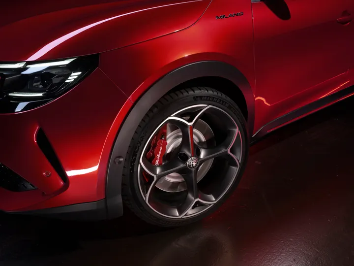 14 alfa romeo junior exterieur