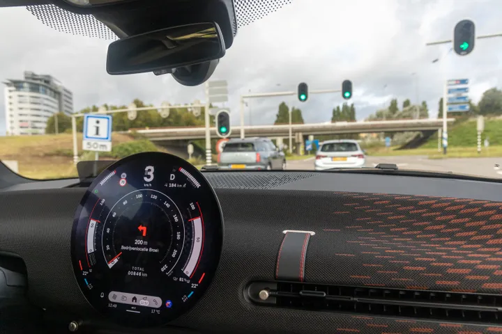 mini cooper s electric rijden