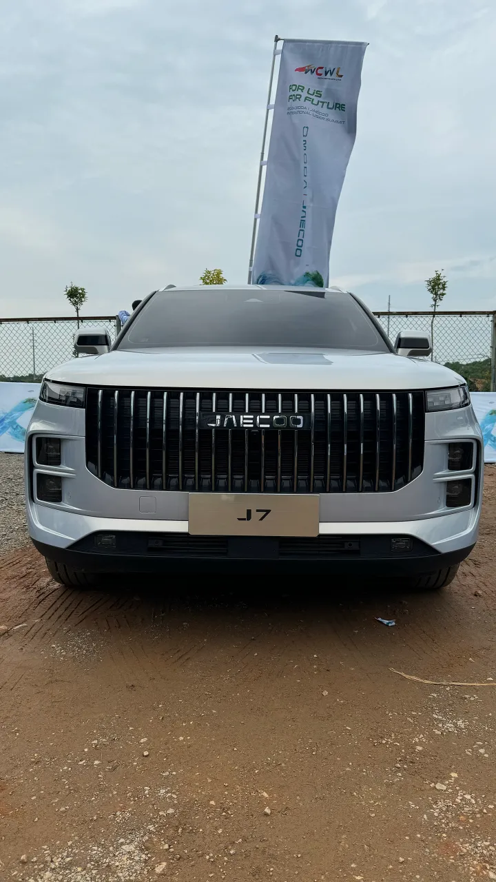 j7