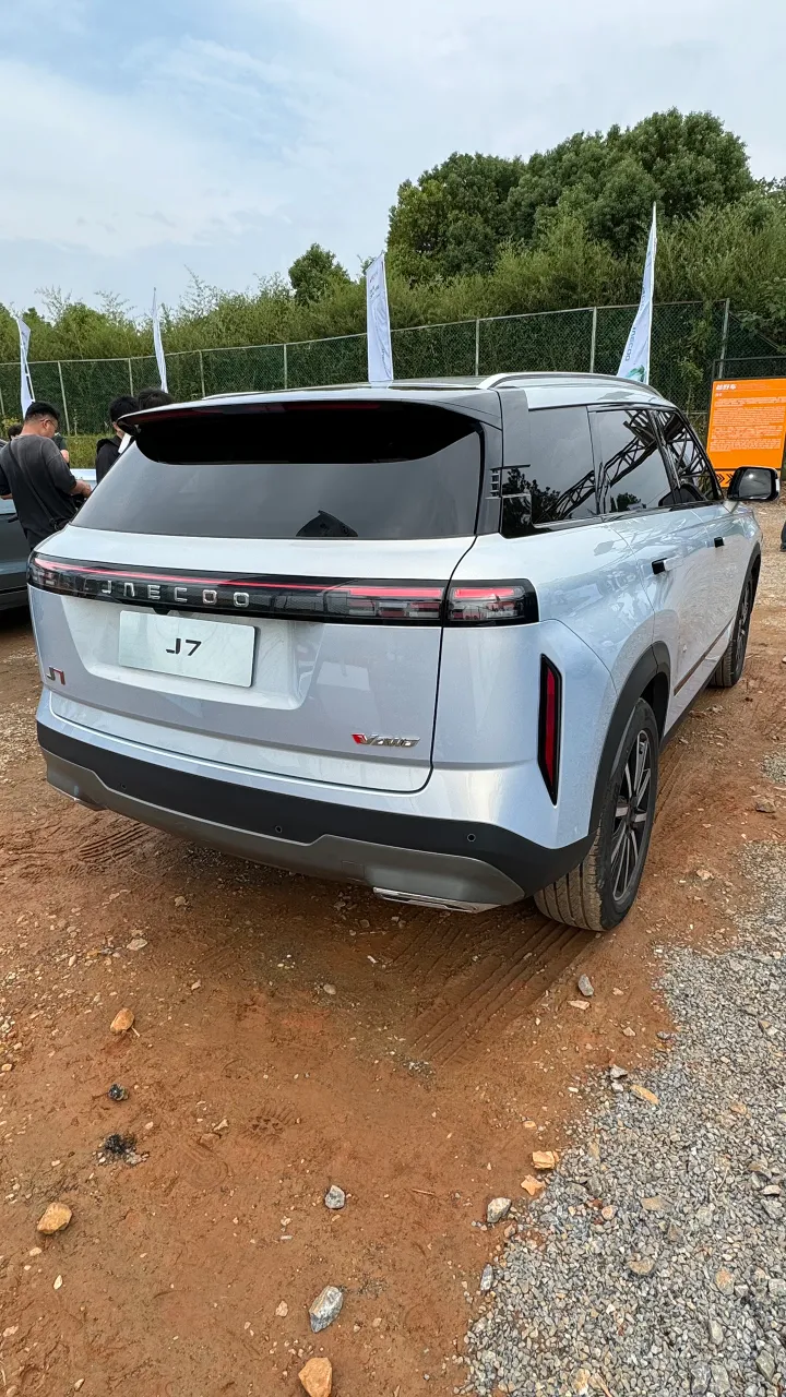 jaecoo j7