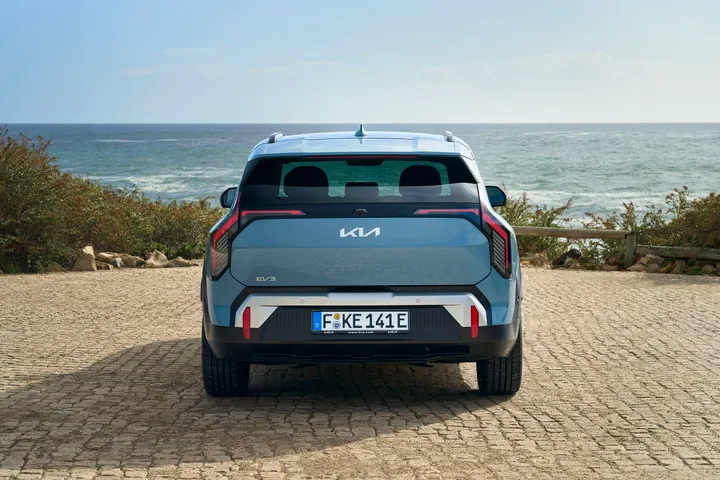 kia ev3 baseline frost blue static hires 0091718