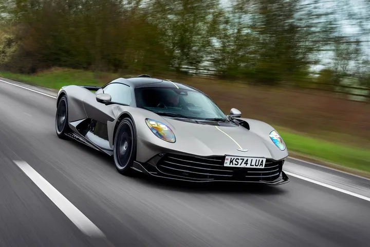 aston martin valhalla 05