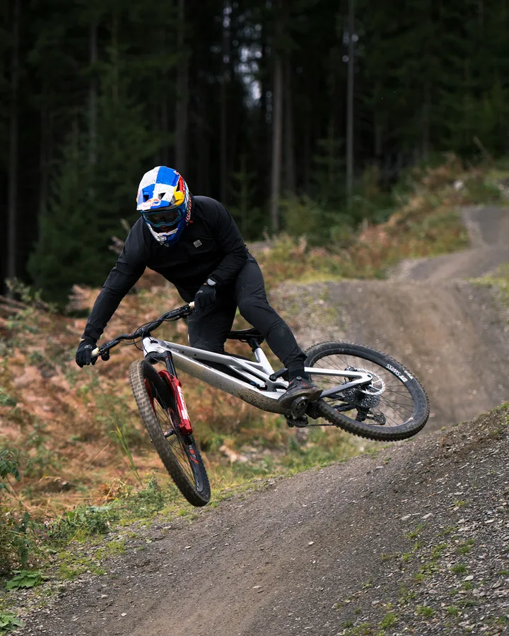 poacha tomas 4