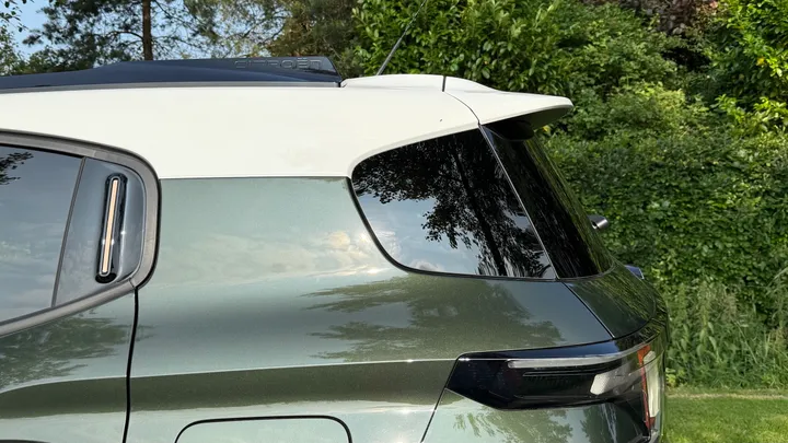 Citro&euml;n_&euml;-C3_Aircross_07