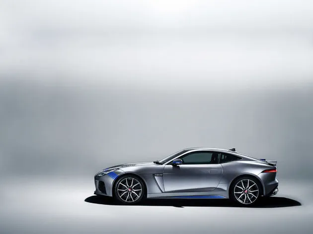 04-Graphic-Pack-Jaguar-F-TYPE-SVR