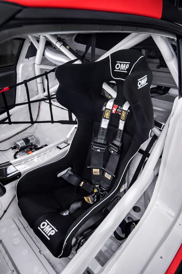 27_GR_Supra_Racing_Extrieur