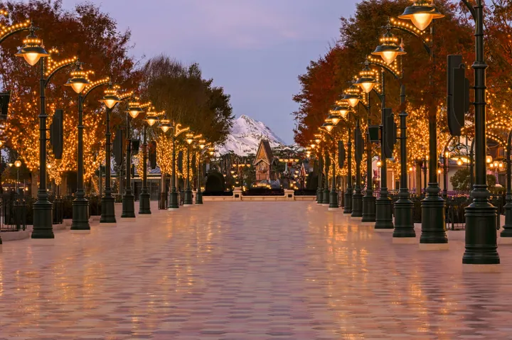 5.Disneyland Paris_Disney Adventure World_Adventure Way