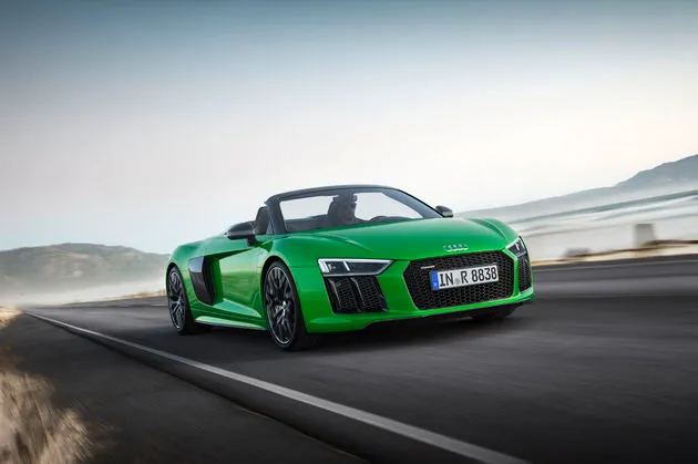 Audi-R8-Spyder-V10-plus-2