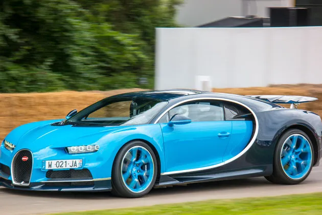 bugatti chiron 1