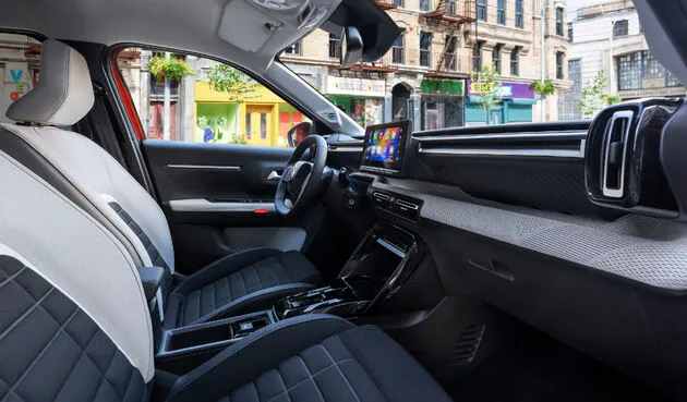 Het interieur van de nieuwe Citro\u00ebn \u00eb-C3