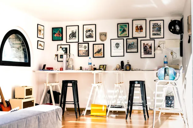 Posters aan de muur