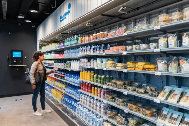 <em>Sensoren in de schappen weten wat je pakt.<\/em>