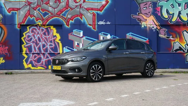 Fiat_Tipo_hatchback_1
