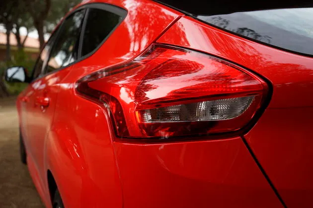 Ford_Focus_ST_red16
