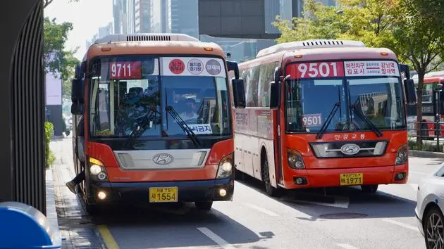 Natuurlijk zijn ook de stadsbussen van .. inderdaad je raadt het al