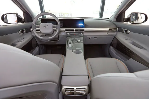 Hyundai-Motors-Next-Gen-Fuel-Cell-SUV-7