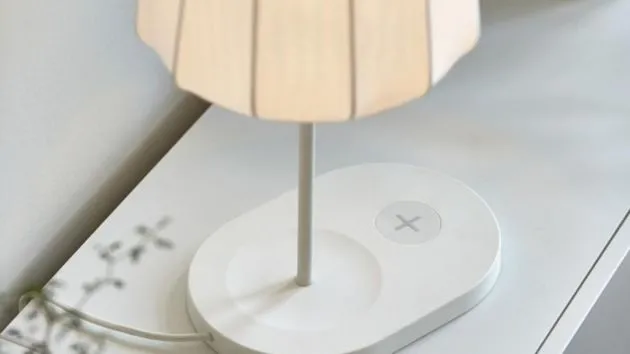 Ikea Qi meubels met draadloze oplader