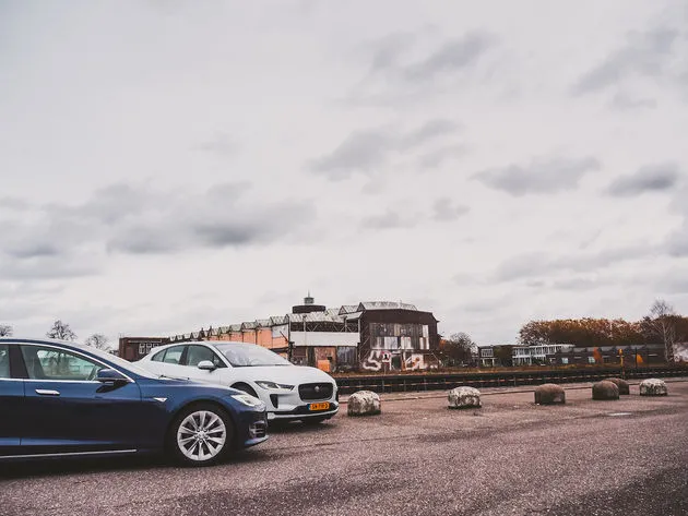 <em>Eens kijken of de Britten een geduchte concurrent op de markt hebben gezet!<\/em>