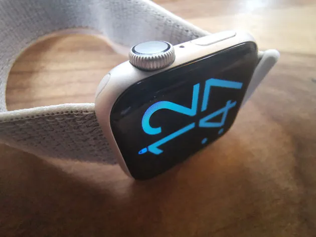 mate 20 cloesup watch
