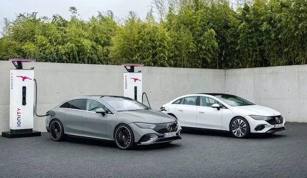 Mercedes wil in 2030 overal waar dat nodig is, EV`s kunnen leveren.