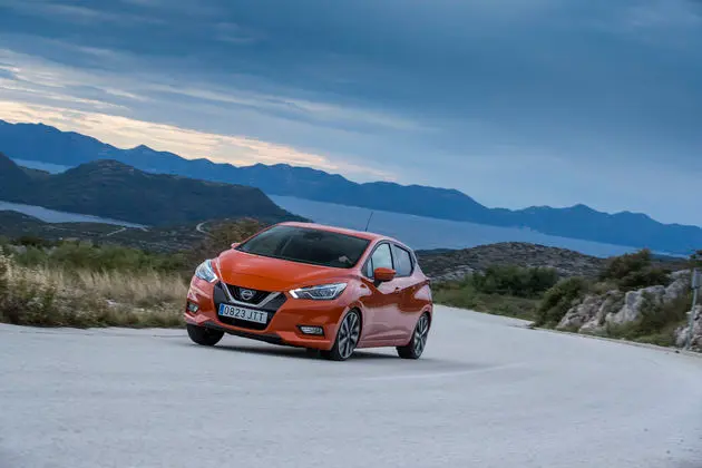 Micra_Orange_349