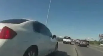 motorrijder-trekt-met-video-op-facebook-.jpg